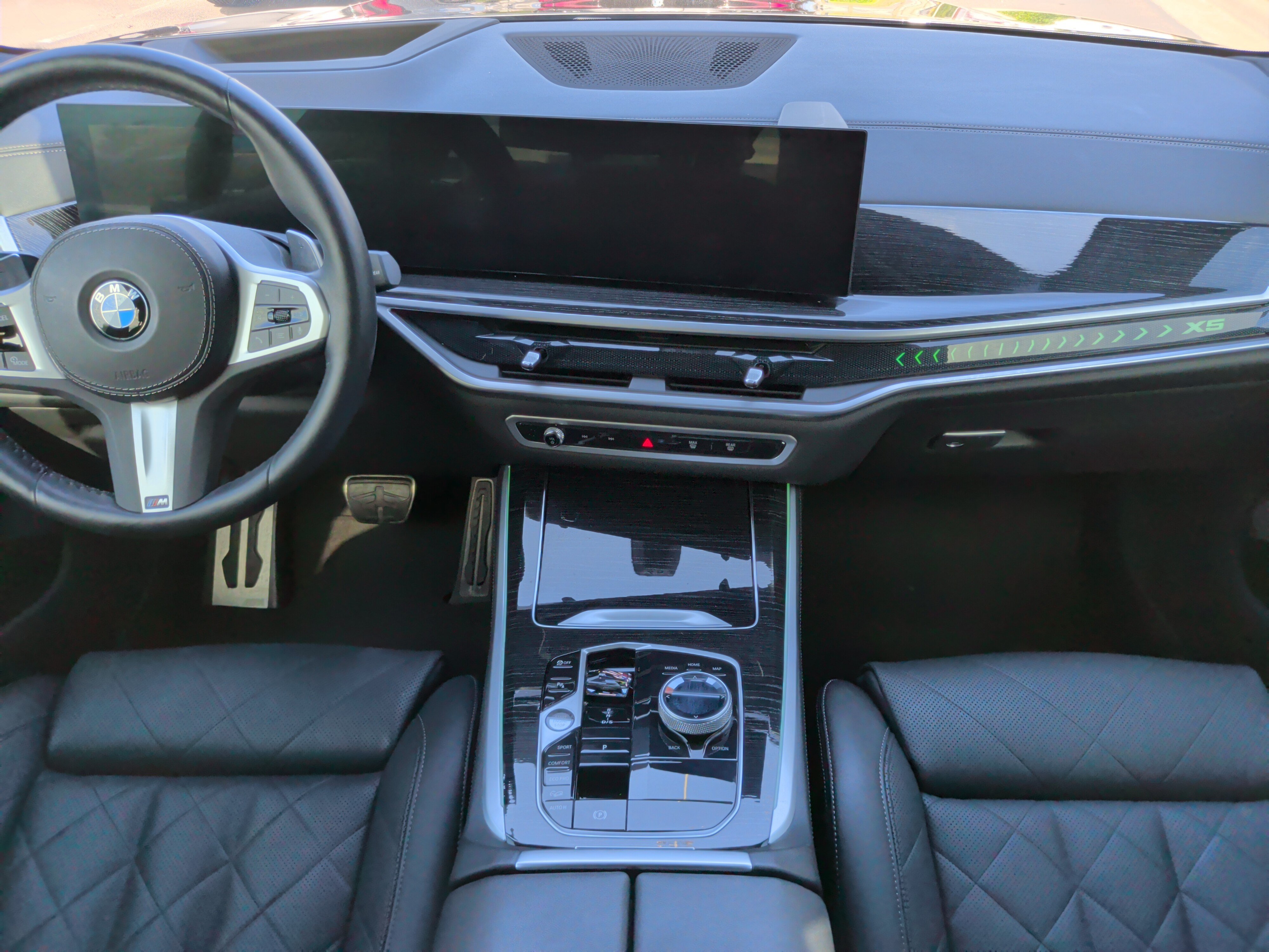 Used 2024 BMW X5 xDrive40i w/ Executive Package AWD/4WD image 32