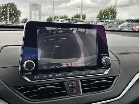 Used 2022 Nissan Altima 2.5 SR image 32