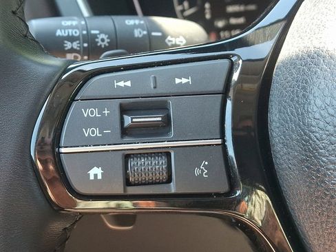 Used 2023 Honda Pilot Touring image 22