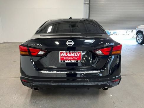 Used 2023 Nissan Altima 2.5 SL FWD image 4