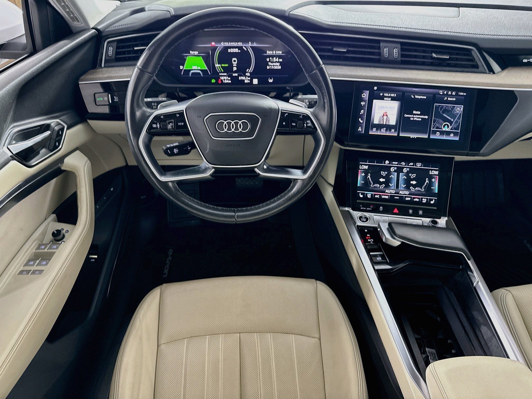 Used 2024 Audi Q8 e-tron Premium Plus w/ Premium Plus Package AWD/4WD image 25