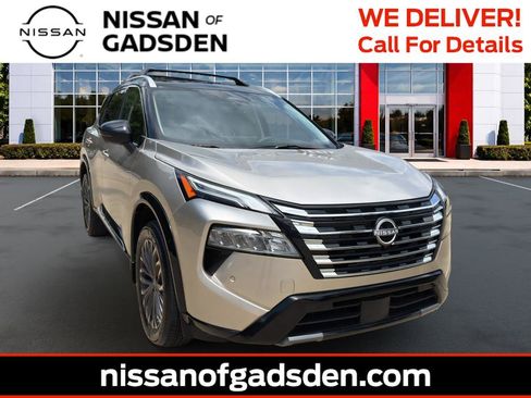 Used 2025 Nissan Rogue Platinum AWD/4WD image 1