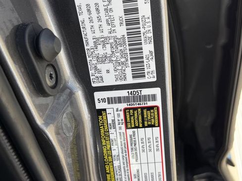 Used 2025 Toyota Tundra Platinum AWD/4WD image 32