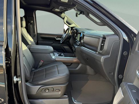 Certified 2024 Chevrolet Silverado 2500 High Country w/ High Country Premium Package image 12