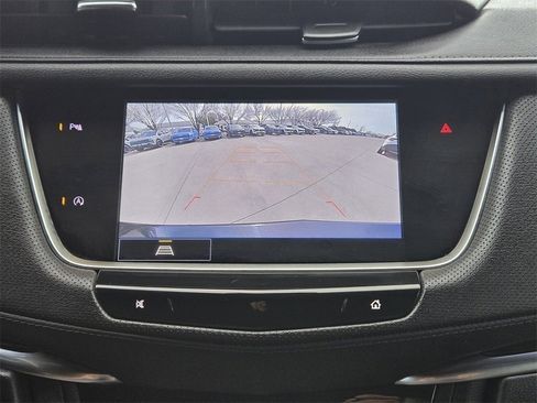 Used 2022 Cadillac XT5 Premium Luxury image 8