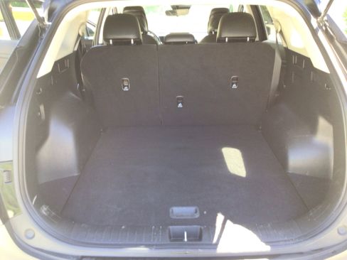 Used 2023 Kia Sportage EX AWD/4WD image 13