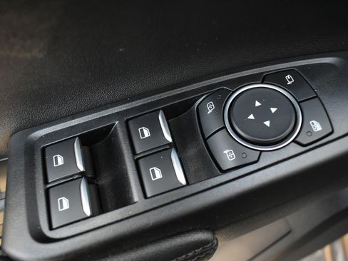 New 2025 Ford Ranger Lariat w/ Black Appearance Package image 13