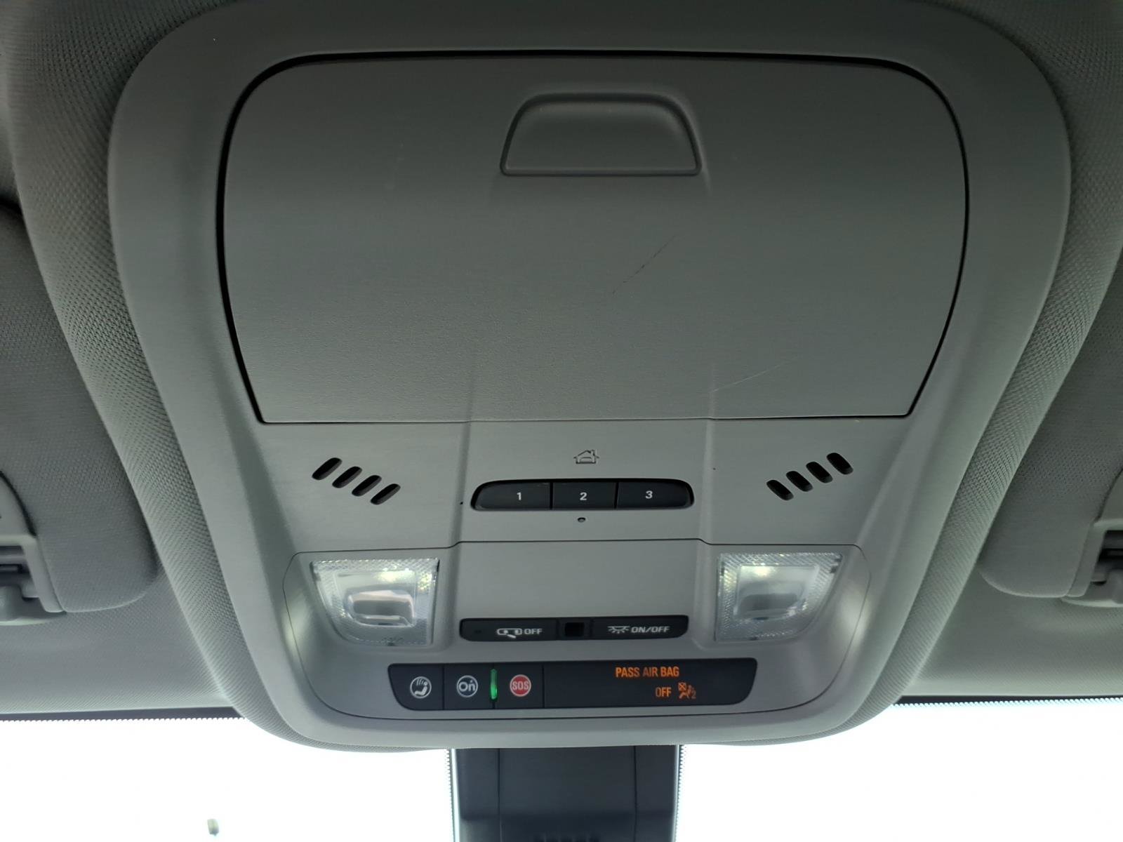 Used 2023 GMC Terrain SLT FWD image 17