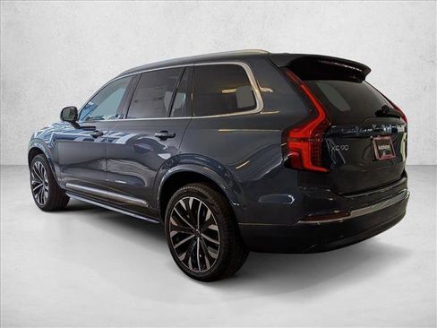 New 2026 Volvo XC90 T8 Ultra w/ Protection Package Premier image 9