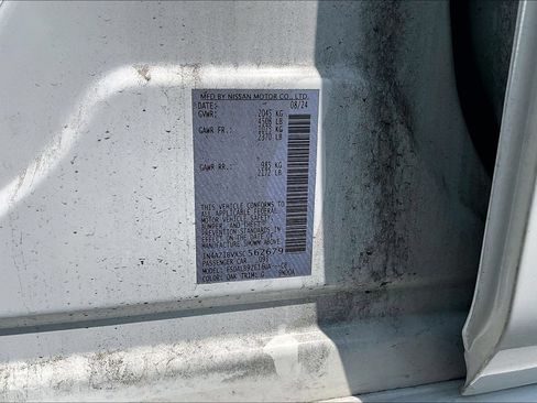 Used 2025 Nissan Leaf S FWD image 3
