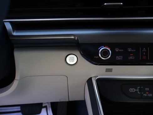 New 2026 Kia Carnival SX FWD image 30