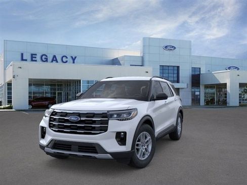 New 2026 Ford Explorer Active w/ Active Comfort Package image 2