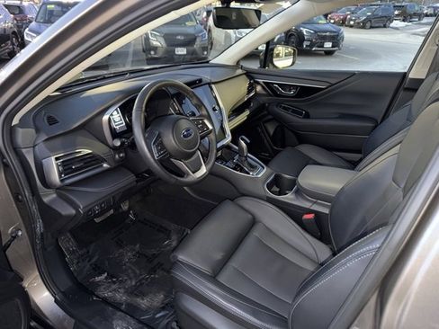 Used 2023 Subaru Outback Limited image 40