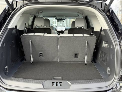 New 2026 Ford Explorer Active w/ Active Comfort Package image 4