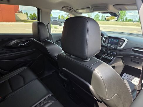 Used 2024 GMC Terrain SLT AWD/4WD image 42