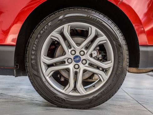 Used 2015 Ford Edge Titanium w/ Equipment Group 301A AWD/4WD image 14