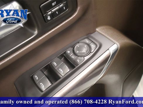Used 2022 Chevrolet Silverado 2500 LTZ w/ LTZ Convenience Package image 29
