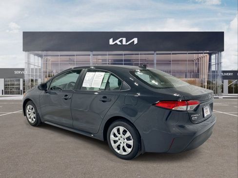 Used 2025 Toyota Corolla LE image 6