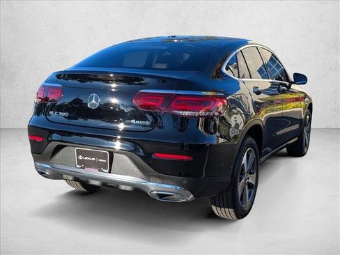 Used 2023 Mercedes-Benz GLC 300 4MATIC Coupe image 6