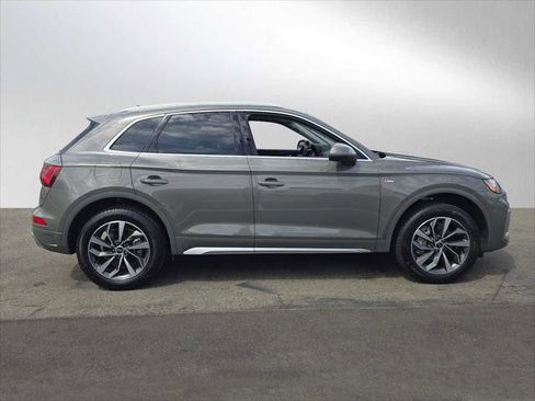 Used 2025 Audi Q5 2.0T Premium Plus w/ Premium Plus Package image 8