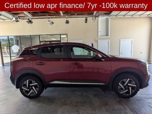 Used 2025 Nissan Kicks SV FWD image 3