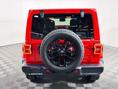 Used 2025 Jeep Wrangler Sahara w/ Safety Group image 4