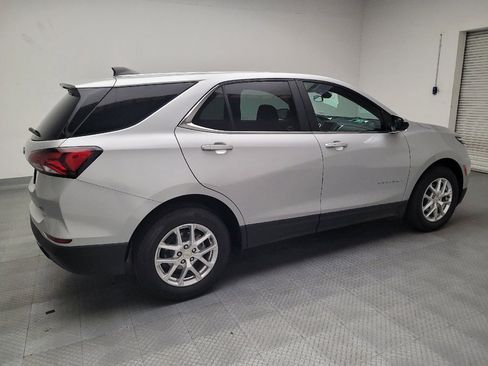 Used 2022 Chevrolet Equinox LT w/ Driver Convenience Package image 10