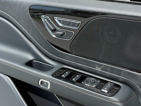 New 2026 Lincoln Aviator AWD image 28