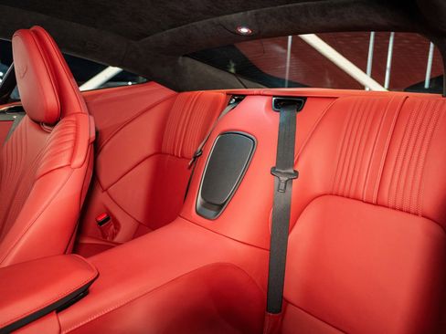 Used 2023 Aston Martin DB11 Coupe image 14