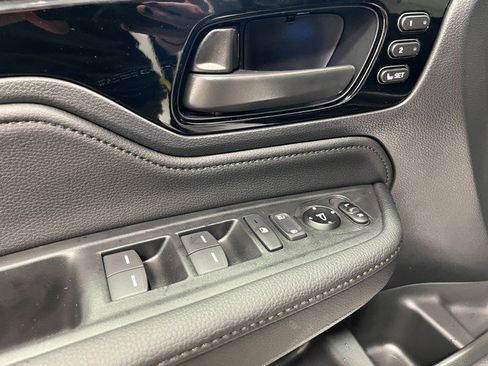 New 2026 Honda Odyssey Touring image 13