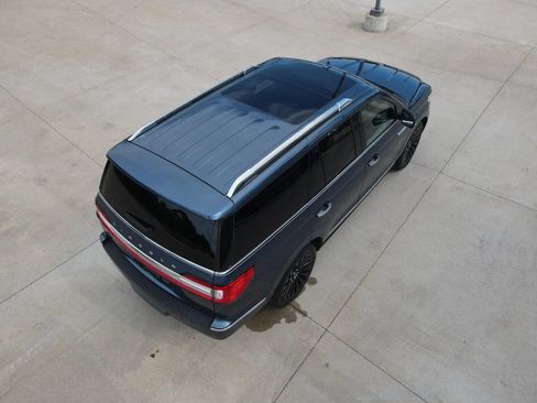 Used 2019 Lincoln Navigator Reserve AWD/4WD image 60