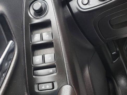 Used 2018 Chevrolet Trax LS AWD/4WD image 11