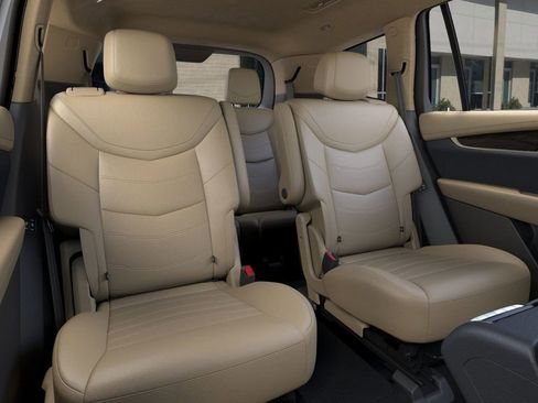 New 2025 Cadillac XT6 Premium Luxury w/ Platinum Package image 17