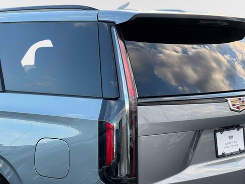 Certified 2023 Cadillac Escalade Sport w/ Touring Package AWD/4WD image 31