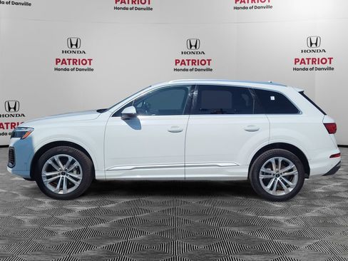 Used 2025 Audi Q7 3.0T Premium Plus AWD/4WD image 2