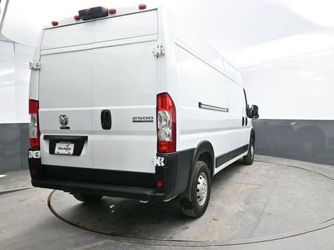 Used 2023 RAM ProMaster 2500 FWD image 6