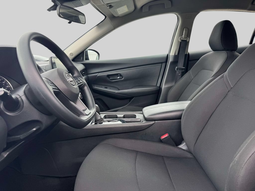 Used 2025 Nissan Sentra S FWD image 14