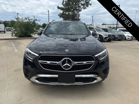 Used 2026 Mercedes-Benz GLC 300 image 2