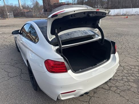 Used 2015 BMW M4 Base image 40