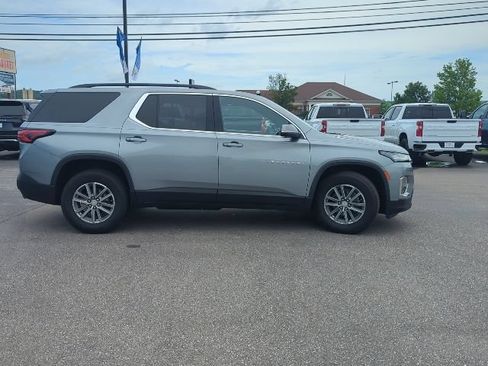 Used 2023 Chevrolet Traverse LT FWD image 41