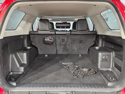 Used 2022 Toyota 4Runner SR5 Premium w/ Moonroof Package AWD/4WD image 18