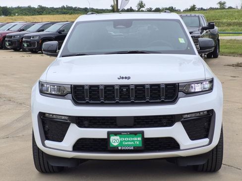 New 2026 Jeep Grand Cherokee Limited AWD/4WD image 3
