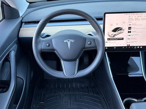 Used 2020 Tesla Model 3 Standard Range image 27