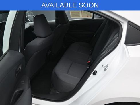 Used 2025 Toyota Corolla LE FWD image 25