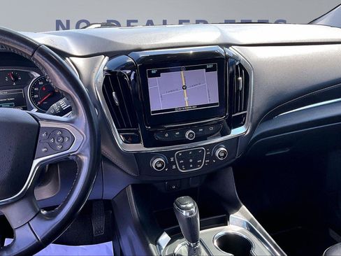 Used 2018 Chevrolet Traverse LT AWD/4WD image 9