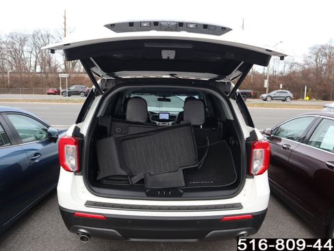 Used 2022 Ford Explorer XLT w/ Equipment Group 202A image 25