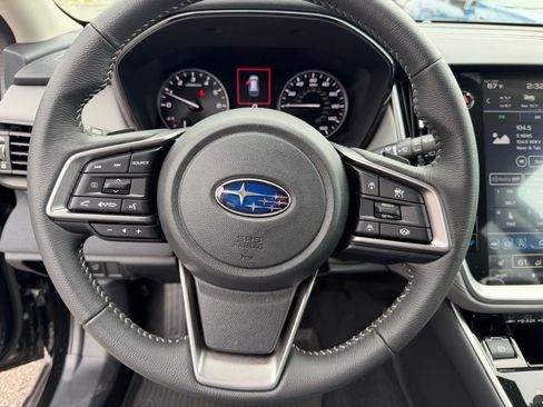Used 2025 Subaru Outback Premium w/ Popular Package #1A image 26