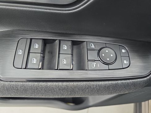 New 2026 Nissan Kicks SV w/ SV Premium Package image 26