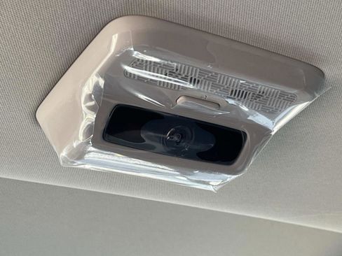 New 2026 Kia Carnival SX w/ SX Dark Edition Package FWD image 21