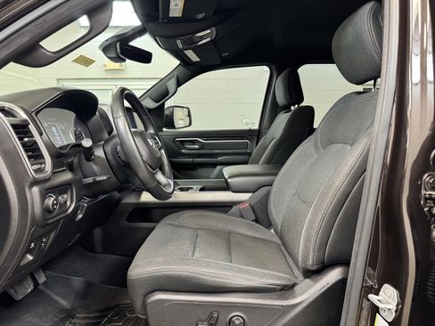 Used 2019 RAM 1500 Big Horn image 12